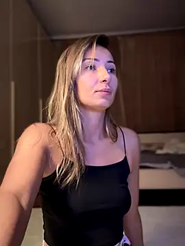 Snapshot of YOUR-KARINA chatting on November 25, 12:55 am YOUR-KARINA online show from November 25, 12:55 am