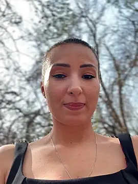 YOUR-KARINA online show from March 31, 7:10 am