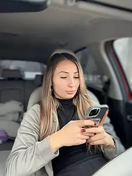 YOUR-KARINA online show from January 15, 8:29 am