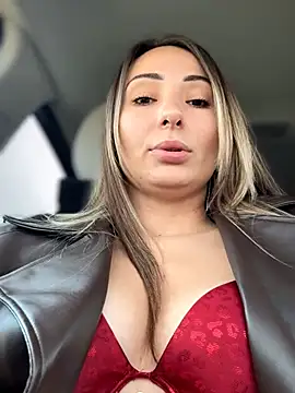 YOUR-KARINA online show from March 18, 8:50 am