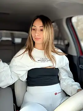 YOUR-KARINA online show from February 5, 10:11 am