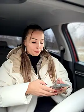 YOUR-KARINA online show from January 14, 7:34 am