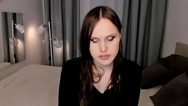 EffieMinki online show from April 14, 8:47 pm