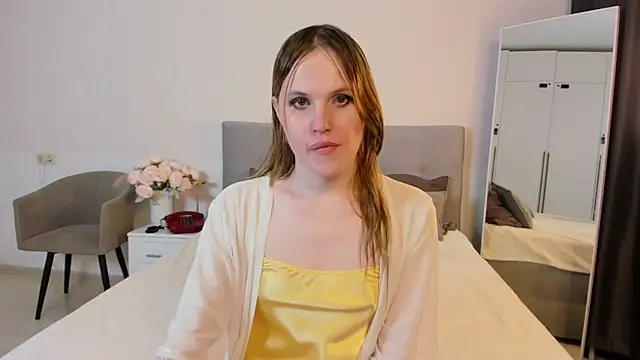 EffieMinki online show from November 13, 5:44 am