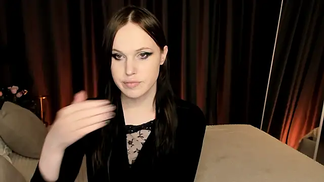 EffieMinki online show from February 19, 9:01 pm