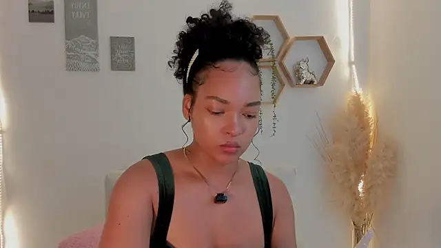 mariam hill online show from July 6, 10:56 pm
