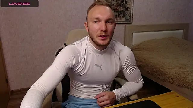 Snapshot of Toress1 chatting on October 19, 11:24 am Toress1 online show from October 19, 11:24 am