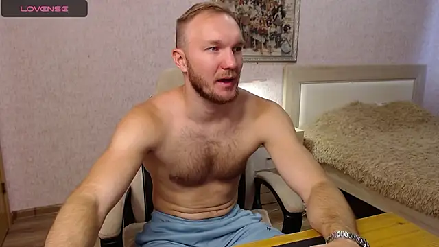 Snapshot of Toress1 chatting on September 14, 9:53 am Toress1 online show from September 14, 9:53 am