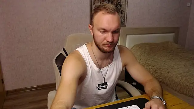 Snapshot of Toress1 chatting on October 26, 5:24 pm Toress1 online show from October 26, 5:24 pm