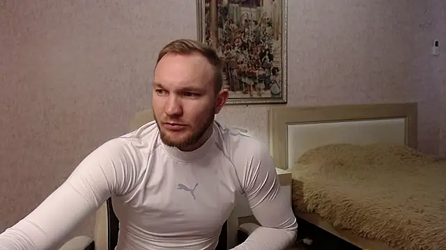 Snapshot of Toress1 chatting on February 3, 7:35 am Toress1 online show from February 3, 7:35 am