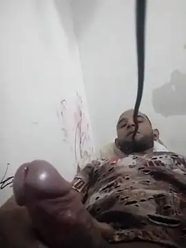 DkBillsLife1993 online show from December 5, 4:33 am