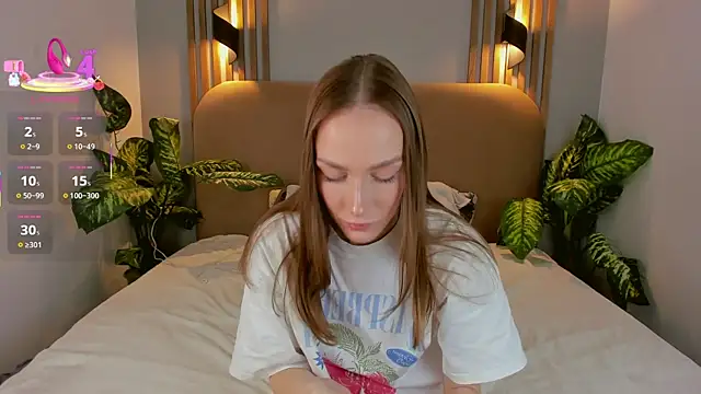 Kira Quinn online show from November 7, 7:13 am