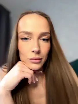 Kira Quinn online show from January 14, 8:51 am