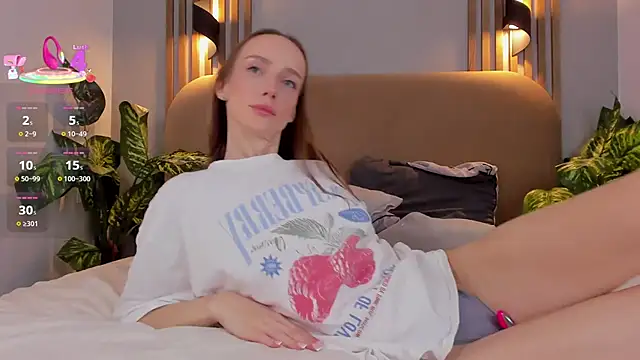 Kira Quinn online show from October 29, 7:07 am