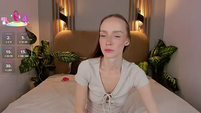 Kira Quinn online show from November 10, 6:51 am