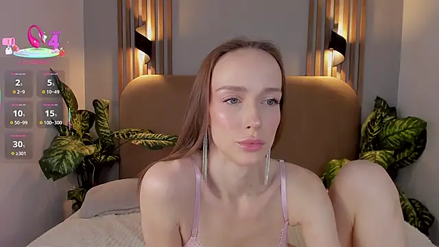 Kira Quinn online show from December 4, 7:29 am