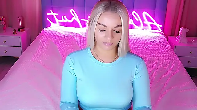 AllwaysHotJ online show from October 20, 2:13 am