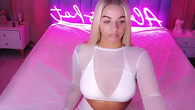 AllwaysHotJ online show from November 19, 2:22 am