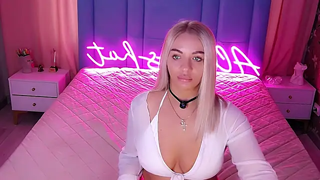 AllwaysHotJ online show from April 6, 2:51 am