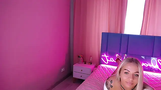 AllwaysHotJ online show from March 28, 2:12 am