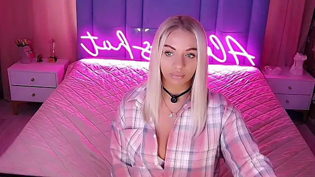 AllwaysHotJ online show from March 24, 1:49 am