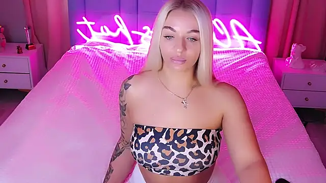 AllwaysHotJ online show from October 24, 1:59 am