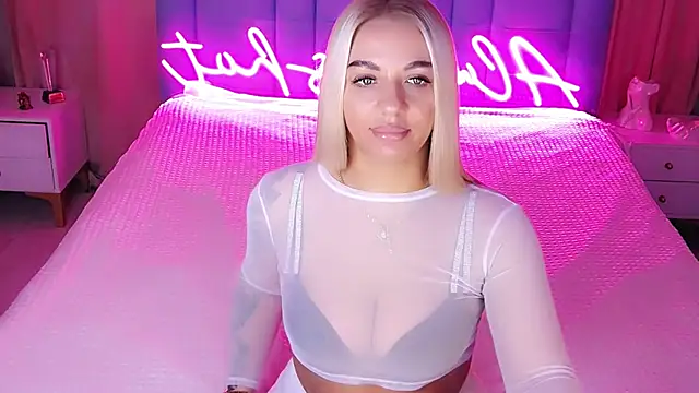 AllwaysHotJ online show from November 12, 2:37 am