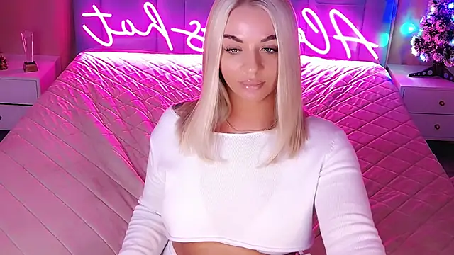 AllwaysHotJ online show from January 9, 2:07 am