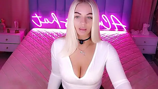 AllwaysHotJ online show from February 19, 1:57 am