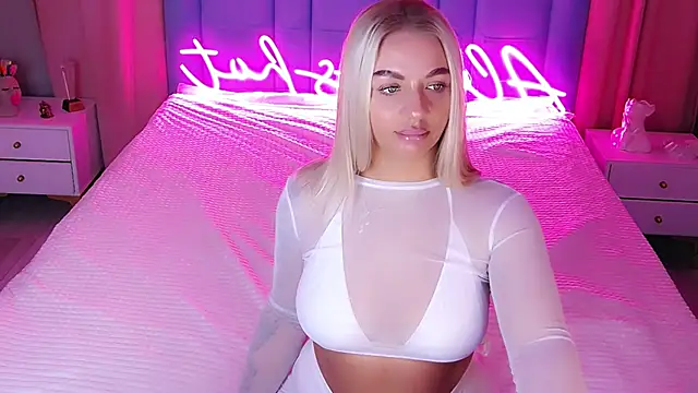 AllwaysHotJ online show from November 4, 2:15 am