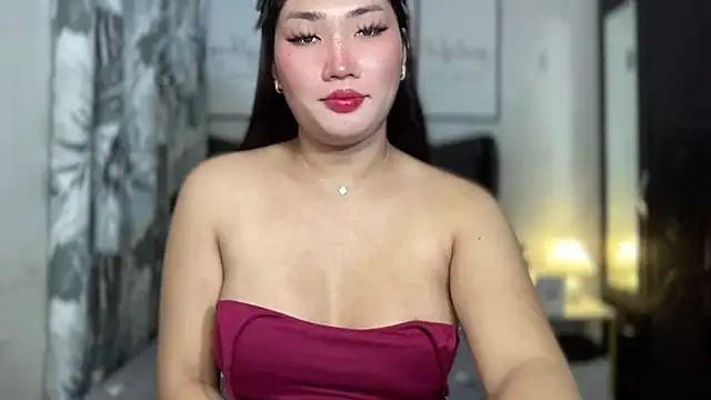 Miss Deliciousness online show from March 25, 3:55 pm