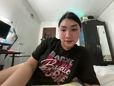 Miss Deliciousness online show from March 11, 6:51 am