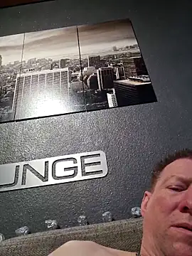 Snapshot of tomtom111111 chatting on February 19, 1:41 pm tomtom111111 online show from February 19, 1:41 pm