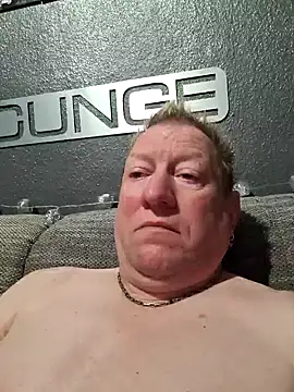 tomtom111111 online show from December 15, 1:02 am