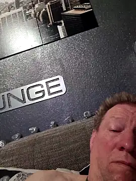 tomtom111111 online show from March 23, 9:36 pm