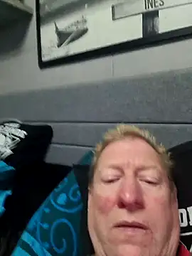 tomtom111111 online show from September 17, 4:20 pm