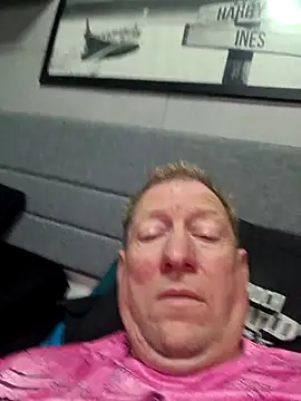 tomtom111111 online show from October 6, 5:13 pm