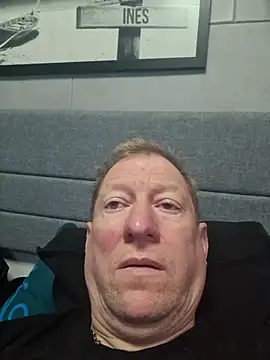 tomtom111111 online show from October 11, 9:54 am