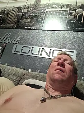 tomtom111111 online show from March 20, 10:00 pm