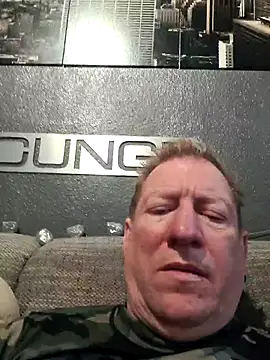 tomtom111111 online show from December 2, 2:41 pm