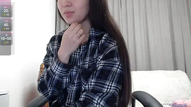 Lili asian online show from October 31, 7:10 pm