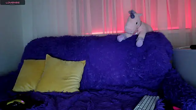 Snapshot of Lili_asian chatting on March 4, 9:00 pm Lili asian online show from March 4, 9:00 pm