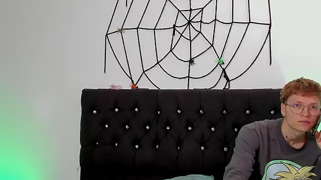 A sexy couple   online show from November 6, 6:23 pm