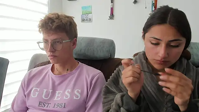 A sexy couple   online show from September 23, 6:59 pm