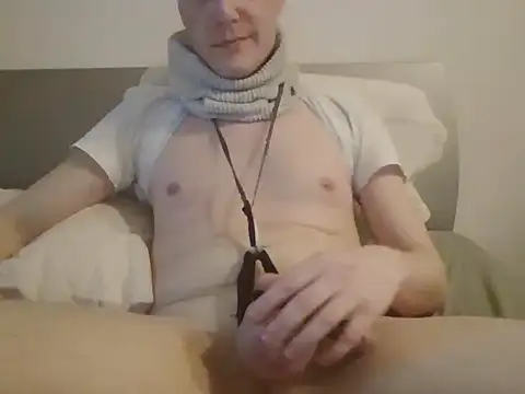 iluvhottenns online show from March 26, 5:22 pm