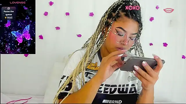 moana taylor online show from January 14, 3:37 pm