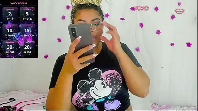 moana taylor online show from January 15, 11:46 am