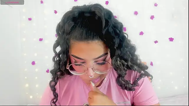 Snapshot of moana_taylor chatting on October 3, 10:50 am moana taylor online show from October 3, 10:50 am