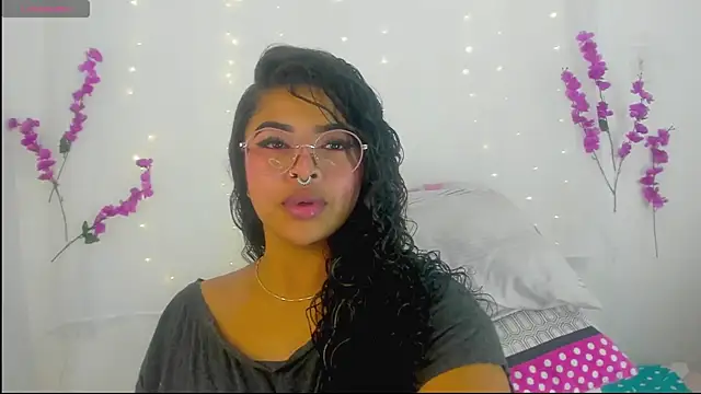 Snapshot of moana_taylor chatting on September 13, 11:21 am moana taylor online show from September 13, 11:21 am