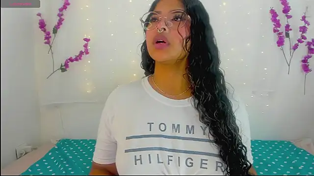 Snapshot of moana_taylor chatting on September 11, 9:53 am moana taylor online show from September 11, 9:53 am